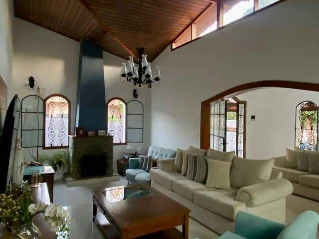 #CH74 - Casa para Venda em Atibaia - SP - 2